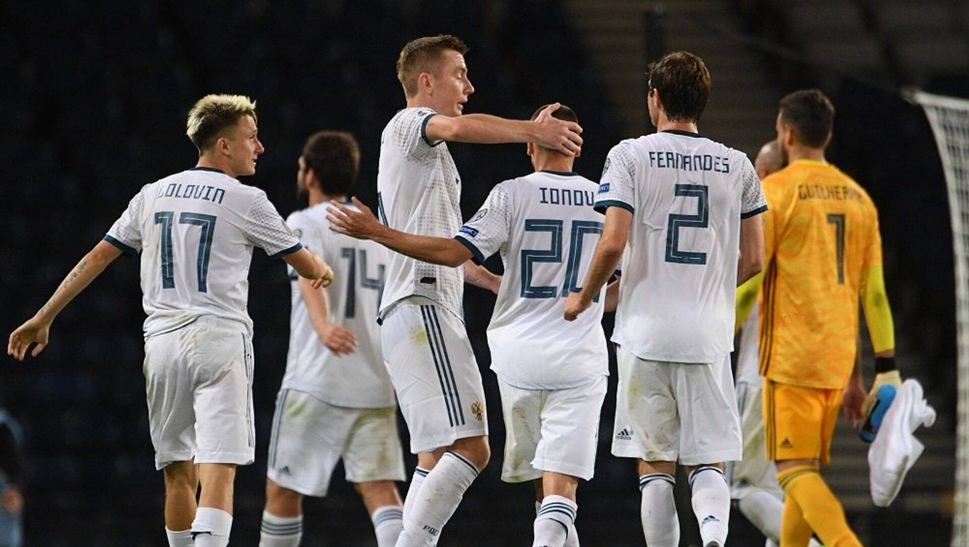 九游网页版-转折点比利亚雷亚尔绝杀压哨，欧冠国际比赛日攻防权衡，引发热议，高层口径保持一致(皇家社会vs比利亚雷亚尔)