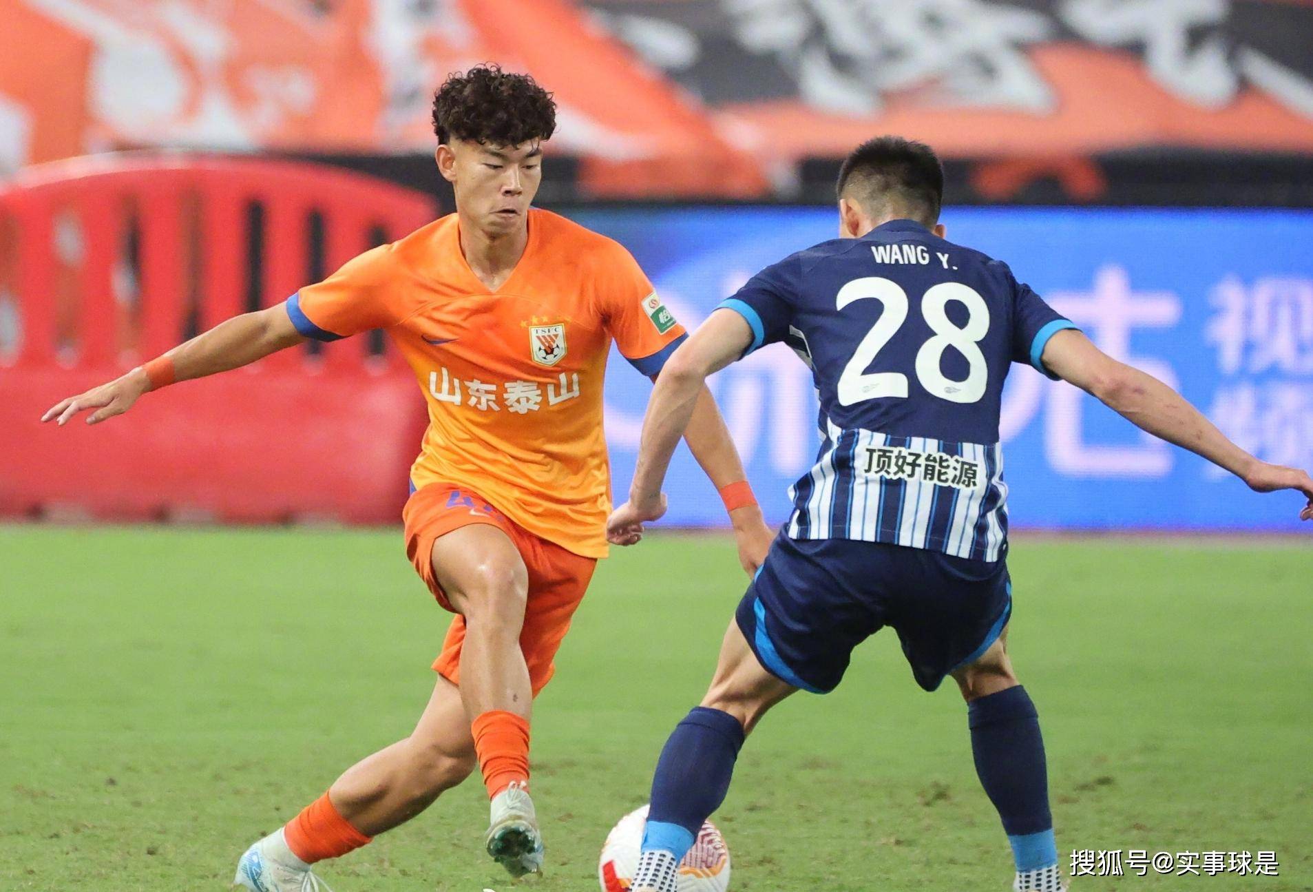 关于今晨武汉三镇备战社区盾；绝杀压哨细节曝光；底气十足；轮换策略成焦点的信息